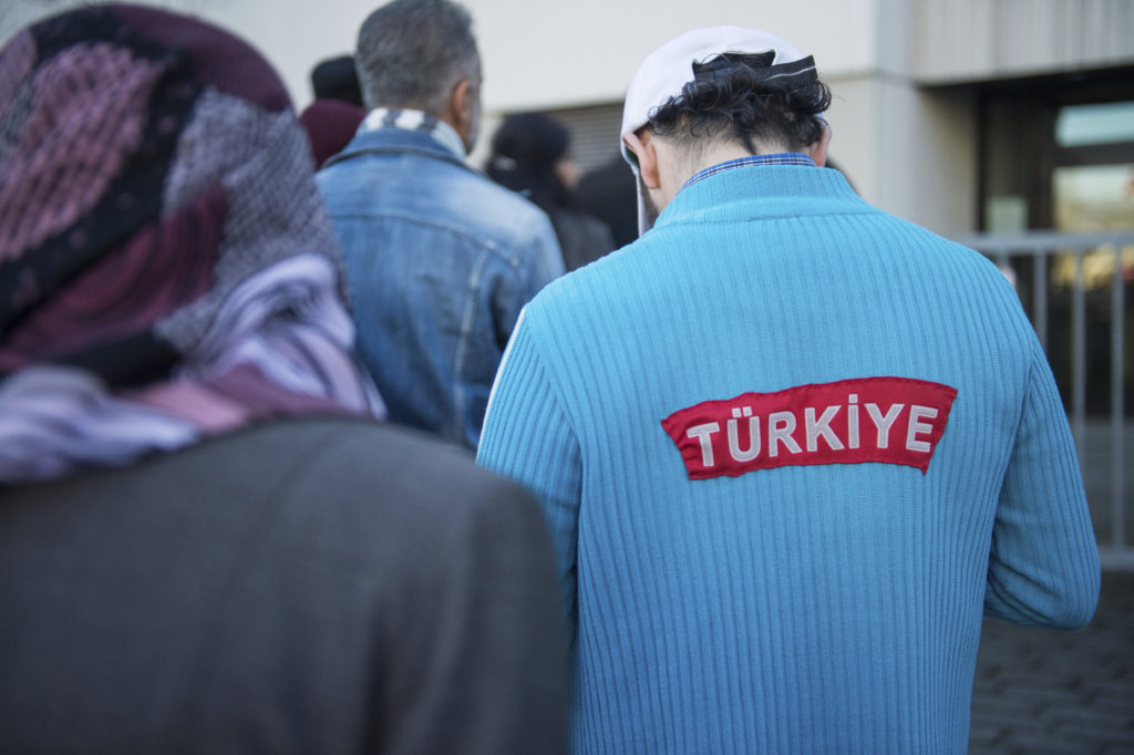 Μετά την Αυστρία και η Γερμανία λέει «όχι» στις προεκλογικές συγκεντρώσεις των τουρκικών κομμάτων