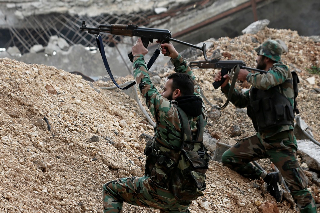 Φονικές μάχες ανάμεσα στο καθεστώς και τον αραβοκουρδικό συνασπισμό στην ανατολική Συρία