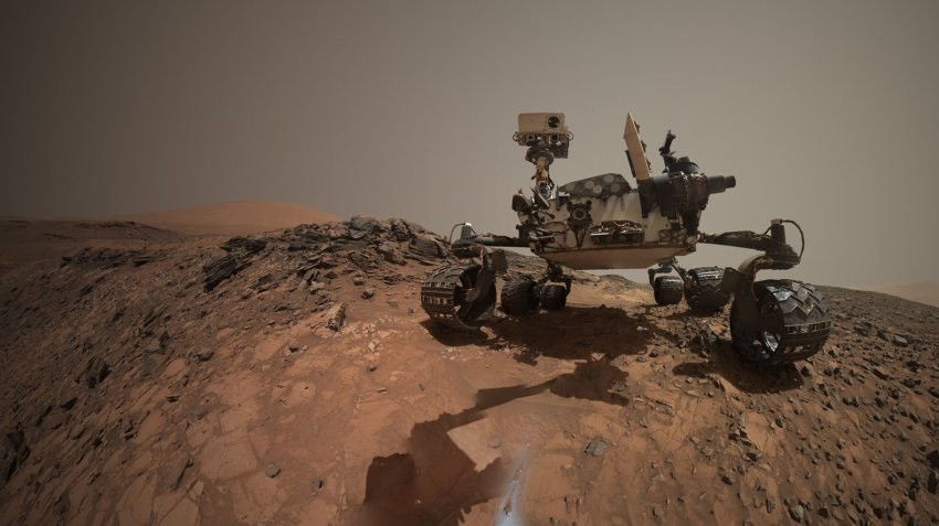 Κεφάλι πολεμιστή σκαλισμένο σε πέτρα στον Άρη! Αναταραχή προκαλούν φωτογραφίες της NASA