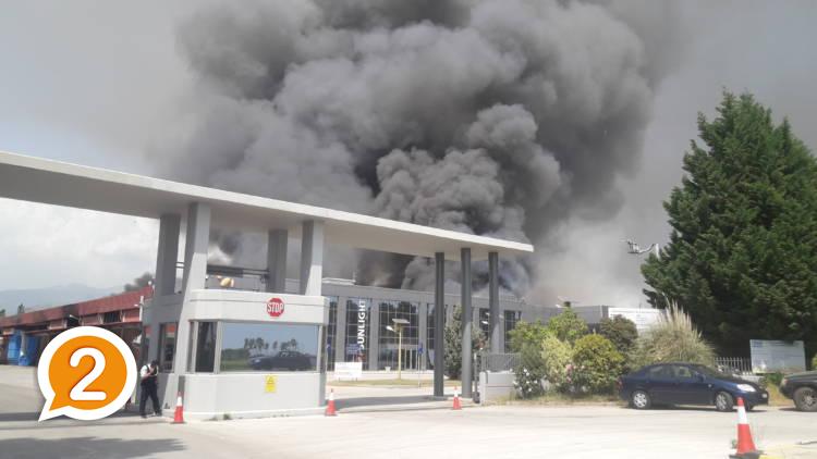 Υπό έλεγχο η φωτιά σε εργοστάσιο μπαταριών στην Ξάνθη – Εκκενώθηκαν οικισμοί (Photos – Video)
