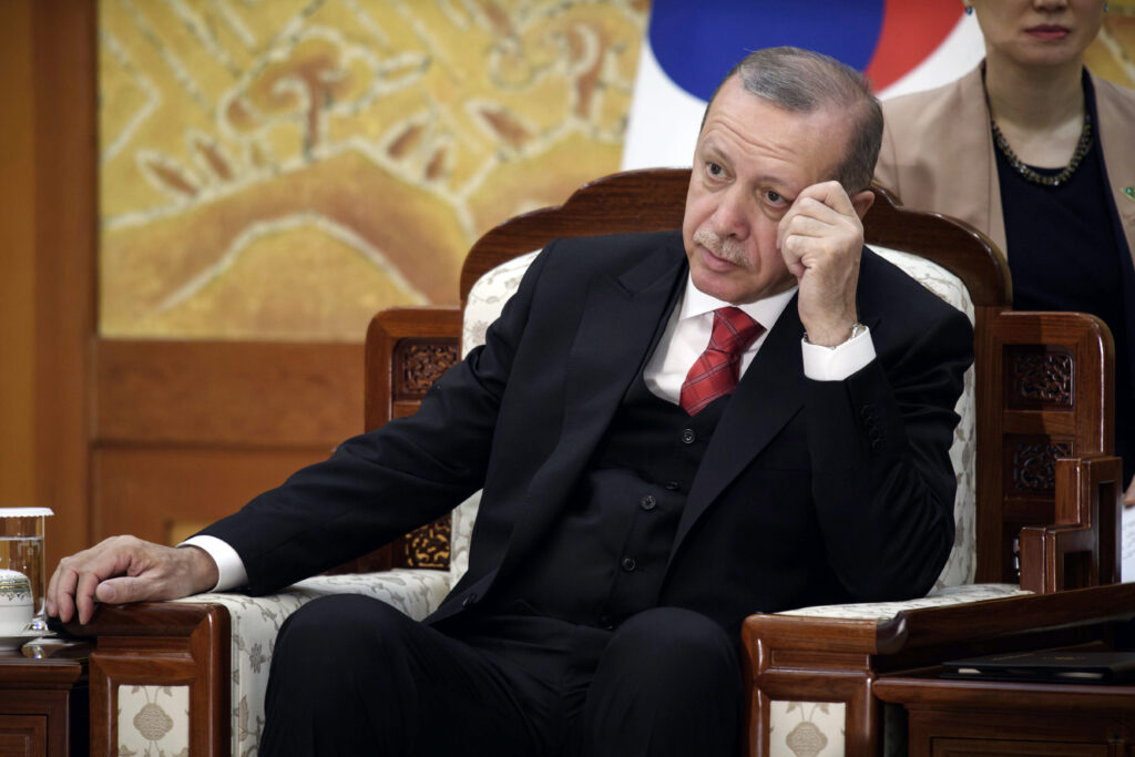 «Στριμώχνεται» ο Ερντογάν – Ενώνεται η αντιπολίτευση