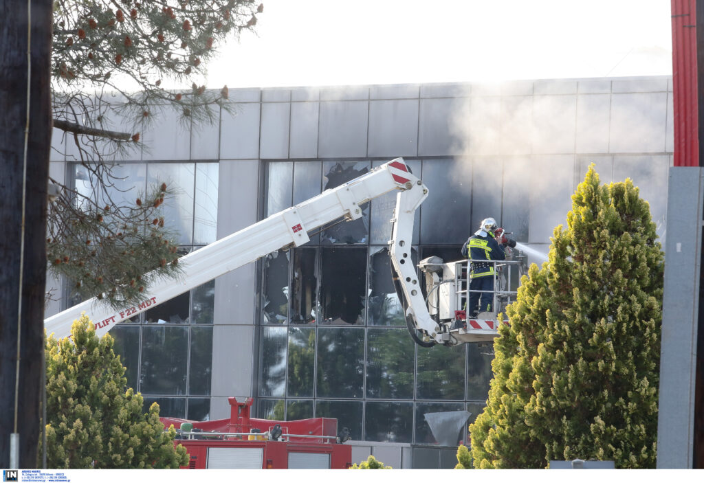 Προληπτικά μέτρα και αποτίμηση των ζημιών μετά την πυρκαγιά στο εργοστάσιο στην Ξάνθη