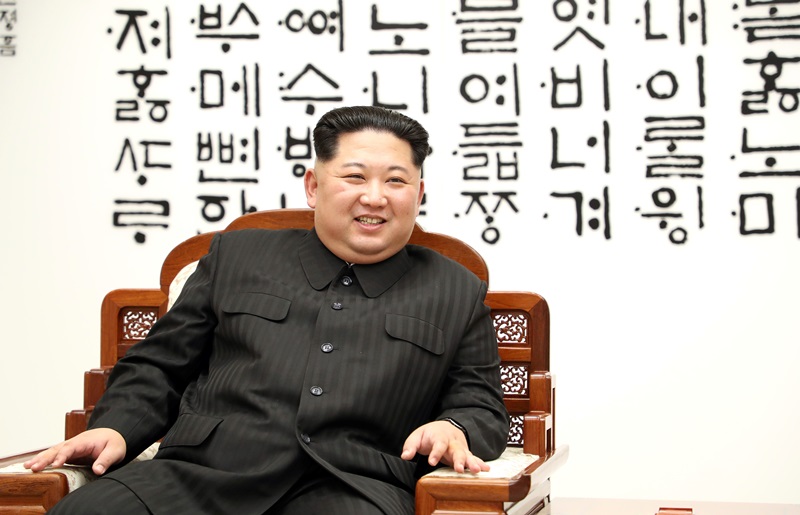 Βόρεια Κορέα: Ο Κιμ Γιονγκ Ουν δέχθηκε να γίνει επιθεώρηση στα πυρηνικά του όπλα από την CIA