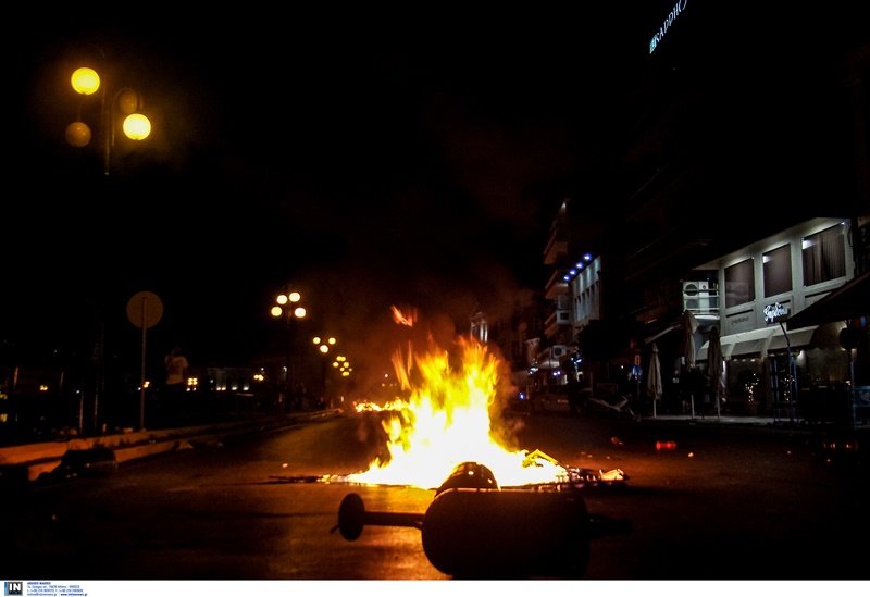 Μυτιλήνη: Νέες συγκρούσεις ακροδεξιών με την αστυνομία