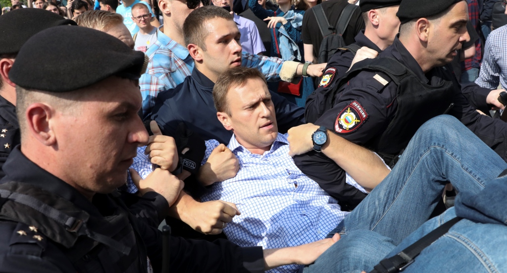 Ρωσία: Διαδηλώσεις διαμαρτυρίας από αντιπάλους του Πούτιν – Συνελήφθη και πάλι ο Αλεξέι Ναβάλνι