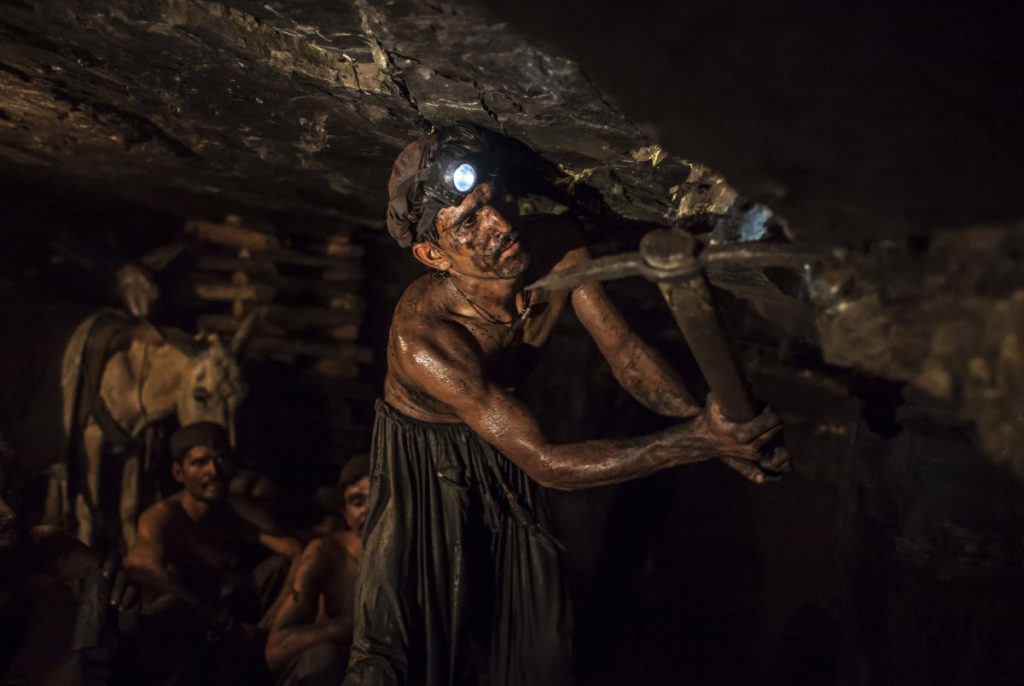 Πακιστάν: 16 νεκροί από κατάρρευση τμήματος ανθρακωρυχείου