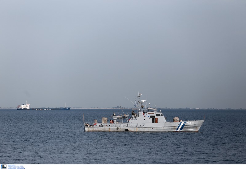 Έρευνες για τον εντοπισμό σκάφους με πρόσφυγες και μετανάστες ανοικτά της Κρήτης