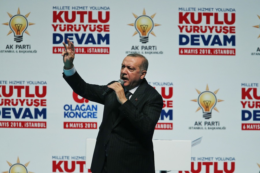 Σε πανικό ο Ερντογάν: Αρνήθηκε το ντιμπέιτ – Ρίχνει «μαύρο» στις συγκεντρώσεις της αντιπολίτευσης