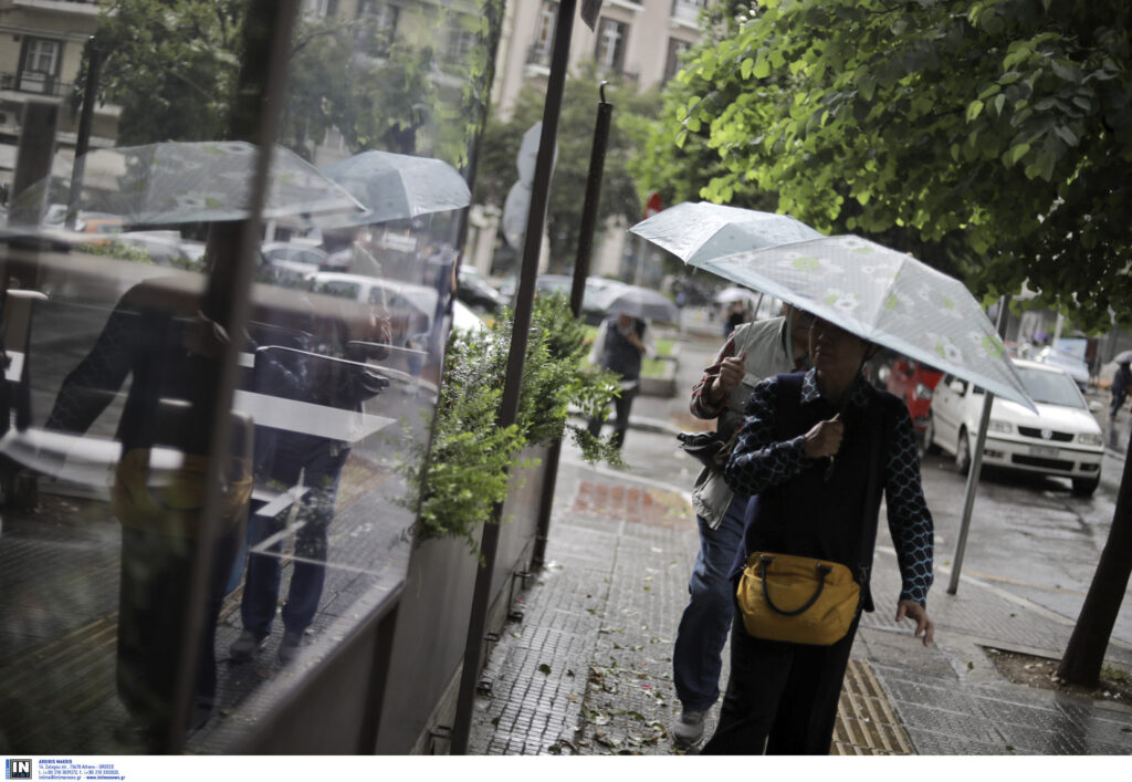 Πρόσκαιρη ανατροπή καιρού το απόγευμα σε Αττική-Θεσσαλονίκη – Πού αναμένονται όμβροι και καταιγίδες