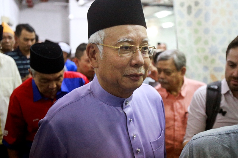 Μαλαισία: Ένας «αμύθητος» θησαυρός κατασχέθηκε από το σπίτι του πρώην πρωθυπουργού Νατζίμπ  (Photos)