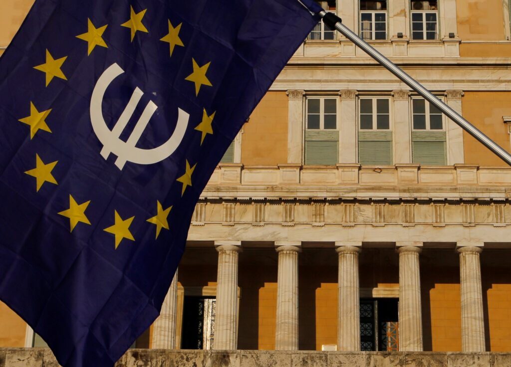 Financial Times: Η συμφωνία του Eurogroup τονώνει το ενδιαφέρον των επενδυτών