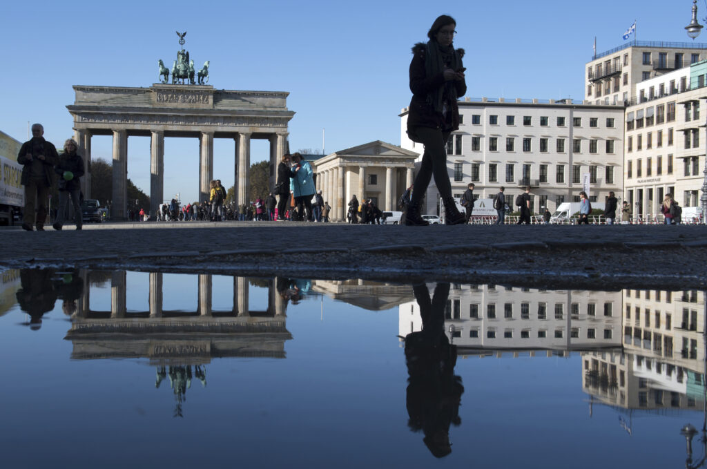 Die Welt: Το Βερολίνο φοβάται ανασφάλεια στη Ρώμη