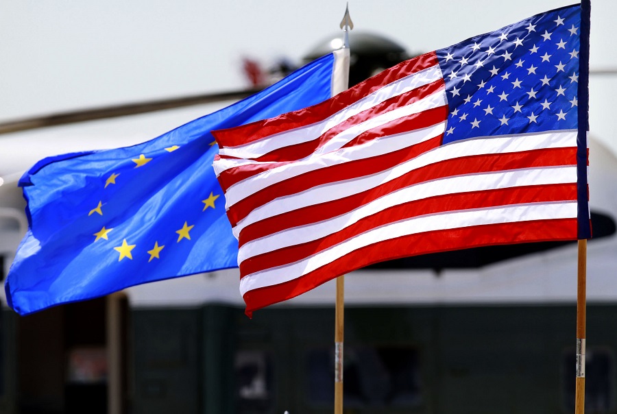 Ξεκινά ο «εμπορικός πόλεμος»: Προχωρούν στην επιβολή δασμών οι ΗΠΑ – «Αντίμετρα» ετοιμάζει η ΕΕ
