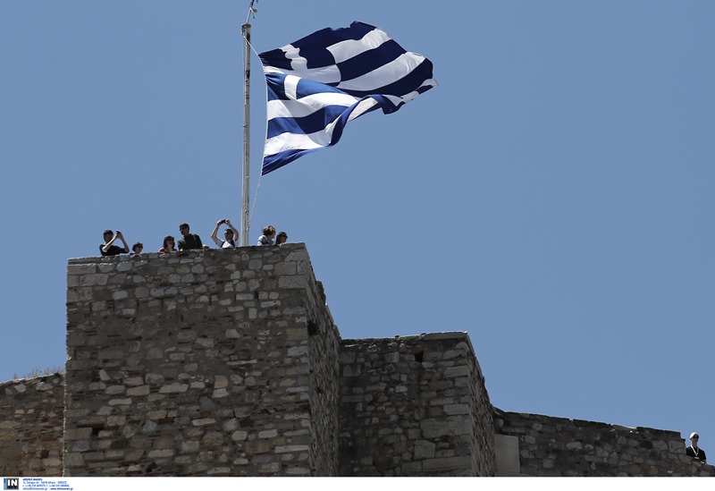 Reuters: Η ανάκαμψη στην Ελλάδα τονώνει τις ελπίδες για έξοδο από τα μνημόνια