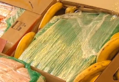 Ελεγκτές ανάμεσα στο φορτίο με τις μπανάνες βρήκαν και 41 κιλά κοκαΐνης