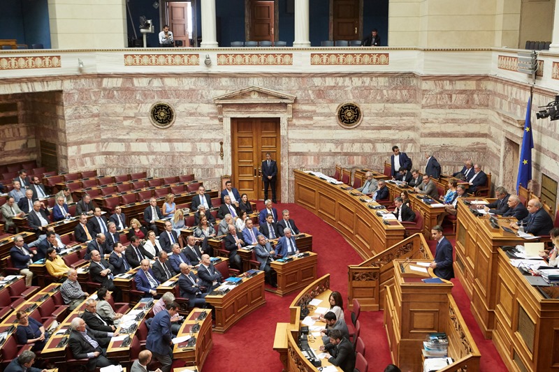 Η συζήτηση στη Βουλή για την πρόταση δυσπιστίας της ΝΔ (Live)