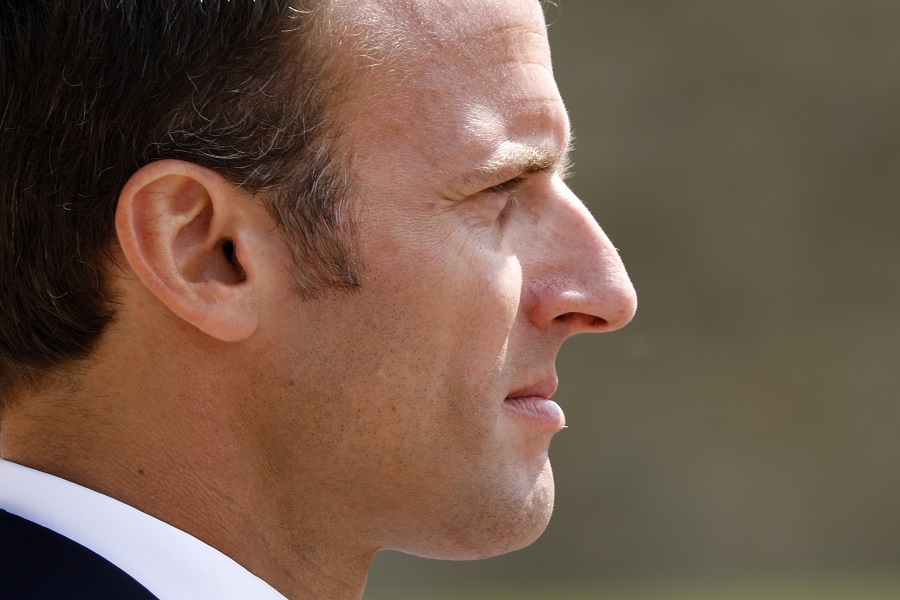 Απίστευτο: Ένας έφηβος είπε στον Μακρόν «Όλα καλά, Μανού;» – Πως του απάντησε ο Γάλλος πρόεδρος (Photo)