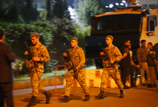 Τουρκία – Άρχισε τις εκκαθαρίσεις ο νέος …σουλτάνος: 192 συλλήψεις στρατιωτικών