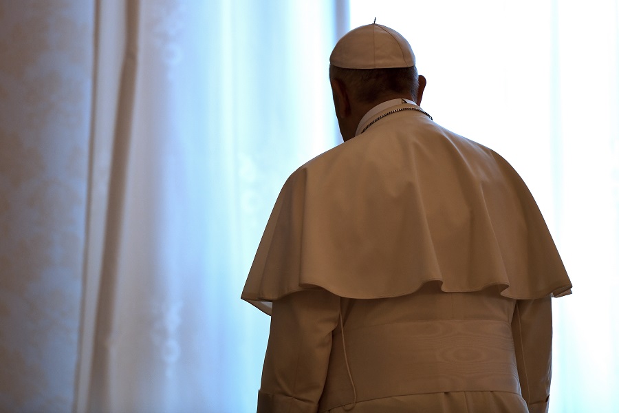 Βατικανό για μεταναστευτικό: Δεν είναι σωστό να σηκώνουν όλο το βάρος Ιταλία και Ελλάδα