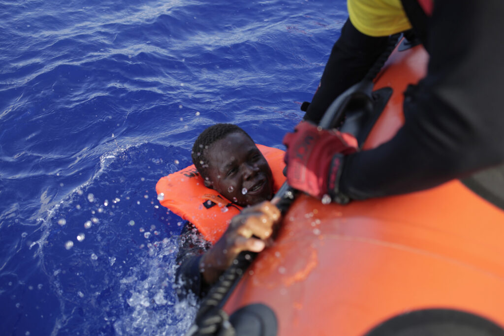 Ιταλία: 63 μετανάστες αγνοούμενοι σε νέο ναυάγιο