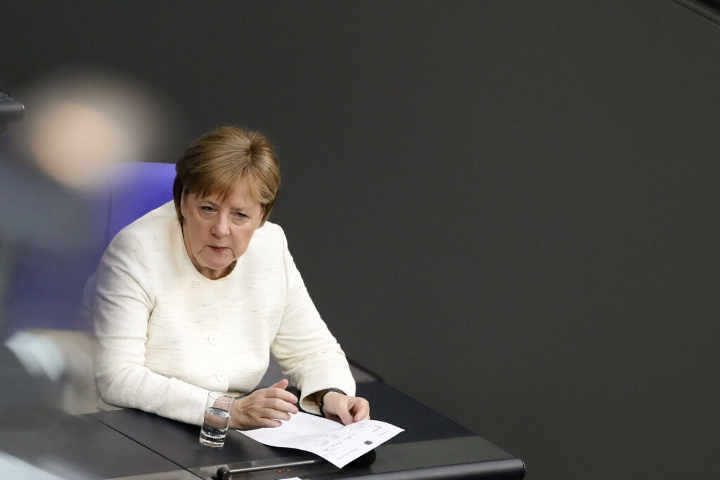 «Καλή» βρίσκει τη συμφωνία για τα κλειστά κέντρα ασύλου το 59% των Γερμανών