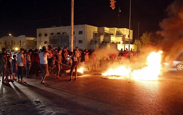 Διαδηλώσεις κατά φτώχειας και ανεργίας στο πλούσιο σε πετρέλαιο Νότιο Ιράκ