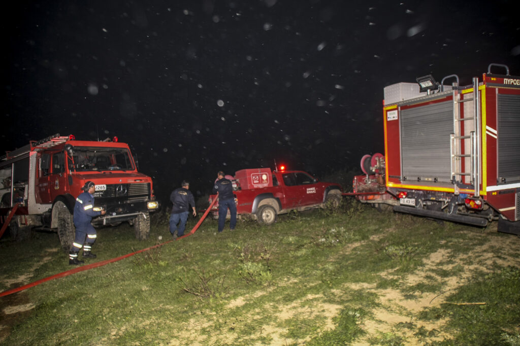 Υπό μερικό έλεγχο η πυρκαγιά στην περιοχή Κορυφή της Ηλείας