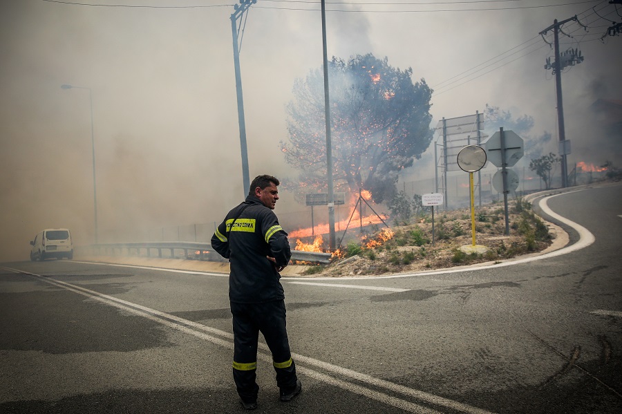 Διευκρινίσεις της ΔΕΔΔΗΕ για τα προβλήματα ηλεκτροδότησης λόγω της πυρκαγιάς