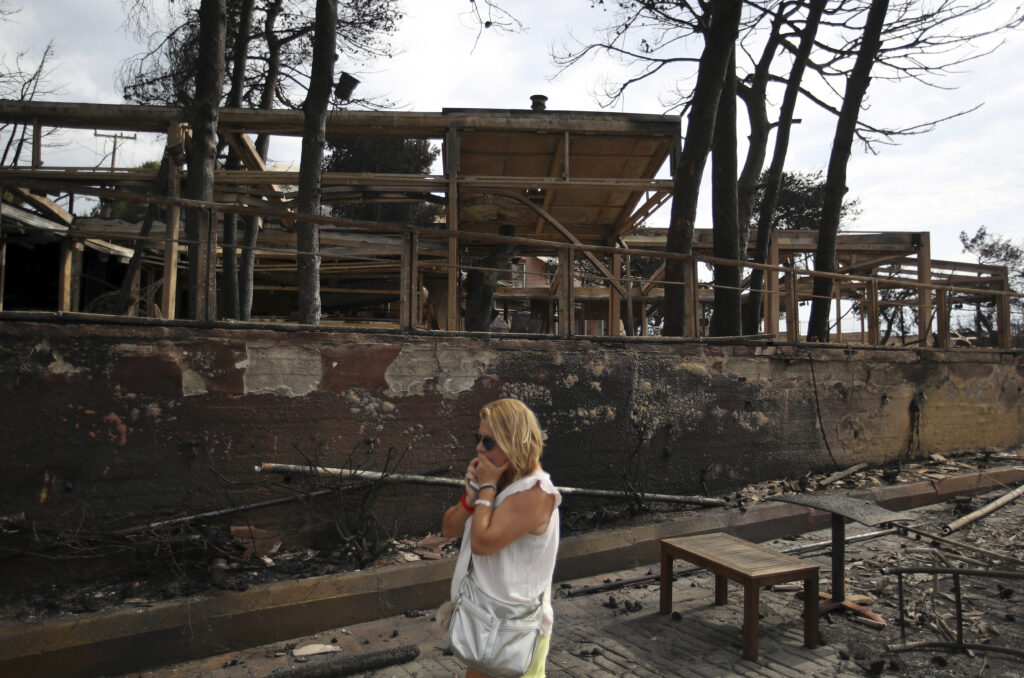 Παγώνουν ληξιπρόθεσμες οφειλές, φορολογικές δηλώσεις και δάνεια μετά την καταστροφή