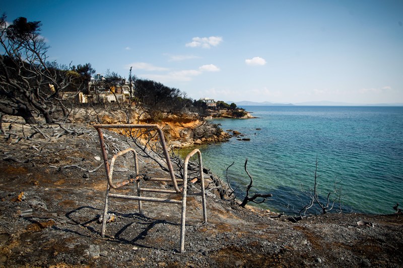 Συγκινούν οι εθελοντές: Θα συνεχίσουμε τις περιπολίες και στα βράχια για τους αγνοούμενους