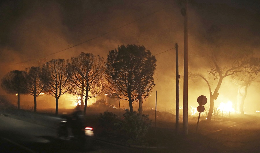 Μεταξύ των πιο φονικών πυρκαγιών του 21ου αιώνα, ο πύρινος όλεθρος της Αττικής