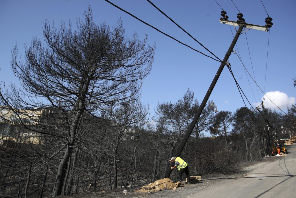 Περίπου 3.700 από τους 7.500 καταναλωτές έχουν επανηλεκτροδοτηθεί