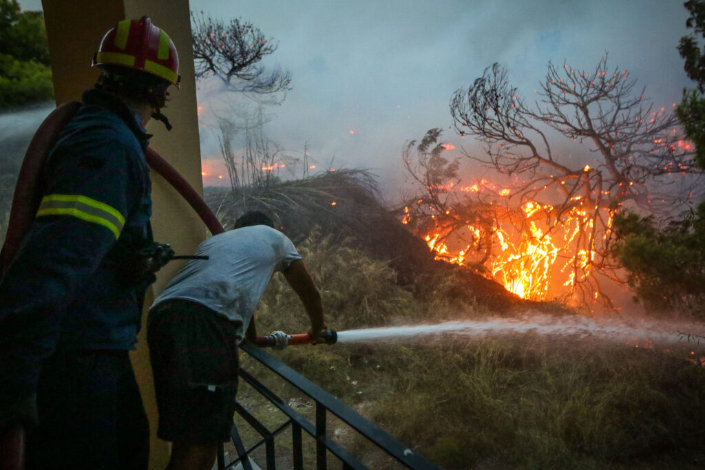 Η Γενική Γραμματεία Πολιτικής Προστασίας προειδοποιεί: Πολύ υψηλός κίνδυνος πυρκαγιάς σήμερα