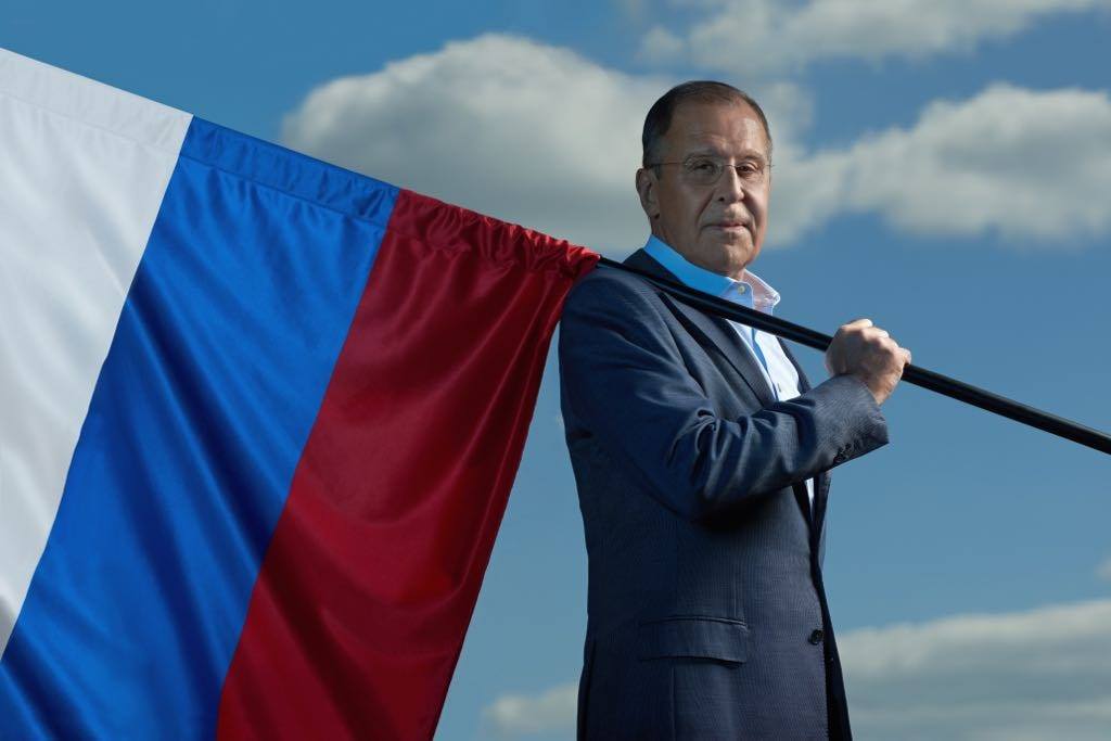 Το ρωσικό υπουργείο Εξωτερικών πόσταρε φωτογραφία του Λαβρόφ για να… «εξορκίσει το κακό» από τον πλανήτη (Photo)