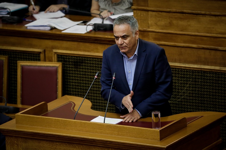 Σκουρλέτης: Αποφασισμένη η κυβέρνηση να το πάει μέχρι τέλος