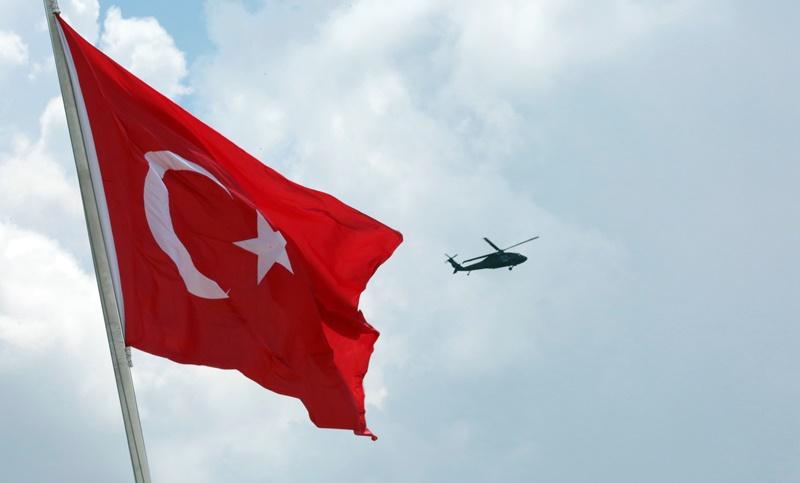 Bloomberg: Έτοιμη να υποκύψει στις «σειρήνες» του ΔΝΤ η Τουρκία