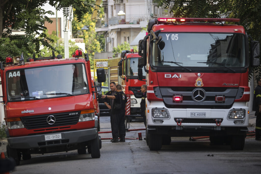 Φωτιά σε διαμέρισμα στη Νίκαια