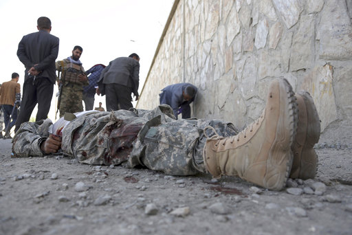 Αφγανιστάν: Ταλιμπάν κατέλαβαν στρατιωτική βάση – Σκότωσαν 10 στρατιώτες και πήραν ομήρους
