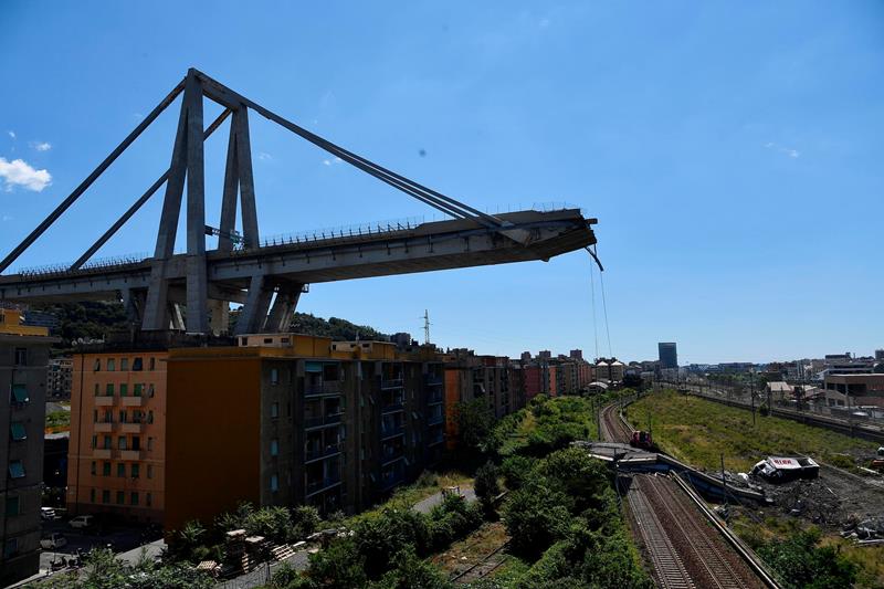 Τελικός απολογισμός: Στους 43 οι νεκροί από την κατάρρευση της γέφυρας στη Γένοβα
