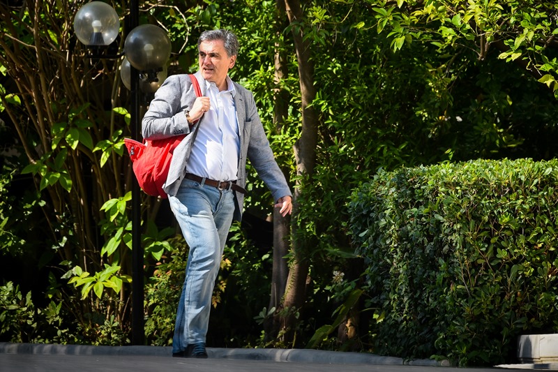 Τσακαλώτος: Βασικοί στόχοι της κυβέρνησης μισθοί, συντάξεις και υπεράσπιση της εργασίας