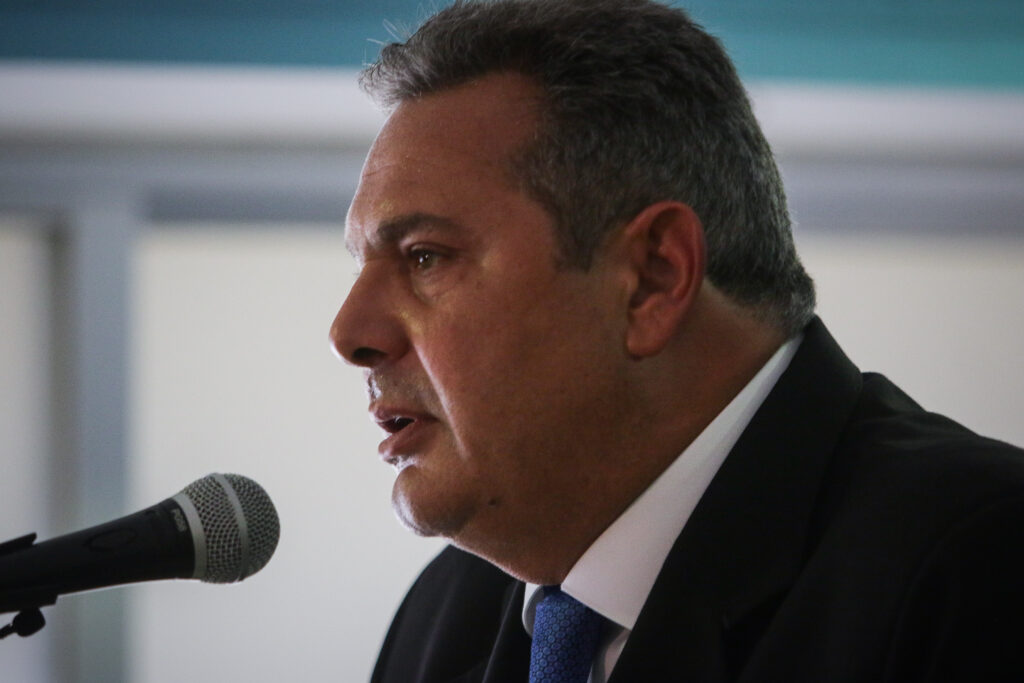 Καμμένος: «Όταν ο Σαμαράς έστηνε τις κομπίνες και οι βουλευτές του ήταν συνήγοροι του Φλώρου πού ήσουν Κυριάκο;» (Επικαιροποίηση-Αθωώθηκε)