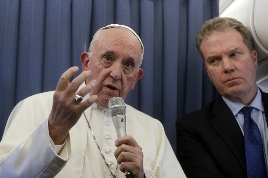 Συγγνώμη λάθος: Το Βατικανό διόρθωσε δήλωση του Πάπα περί ομοφυλοφίλων και… ψυχιατρικής