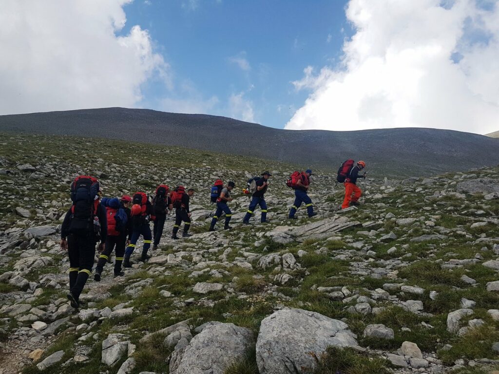 Σε εξέλιξη η επιχείρηση διάσωσης γυναίκας στον Όλυμπο