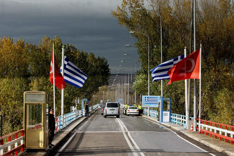 Αφέθηκαν ελεύθεροι και επέστρεψαν στην Τουρκία οι δύο αξιωματικοί που συνελήφθησαν στον Έβρο