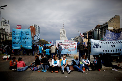 Αργεντινή: Στους δρόμους κατά του ΔΝΤ