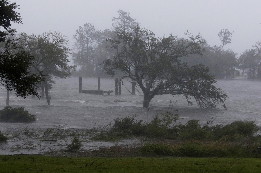 Ο κυκλώνας Φλόρενς έφτασε στις ΗΠΑ – Φόβοι για σοβαρές πλημμύρες