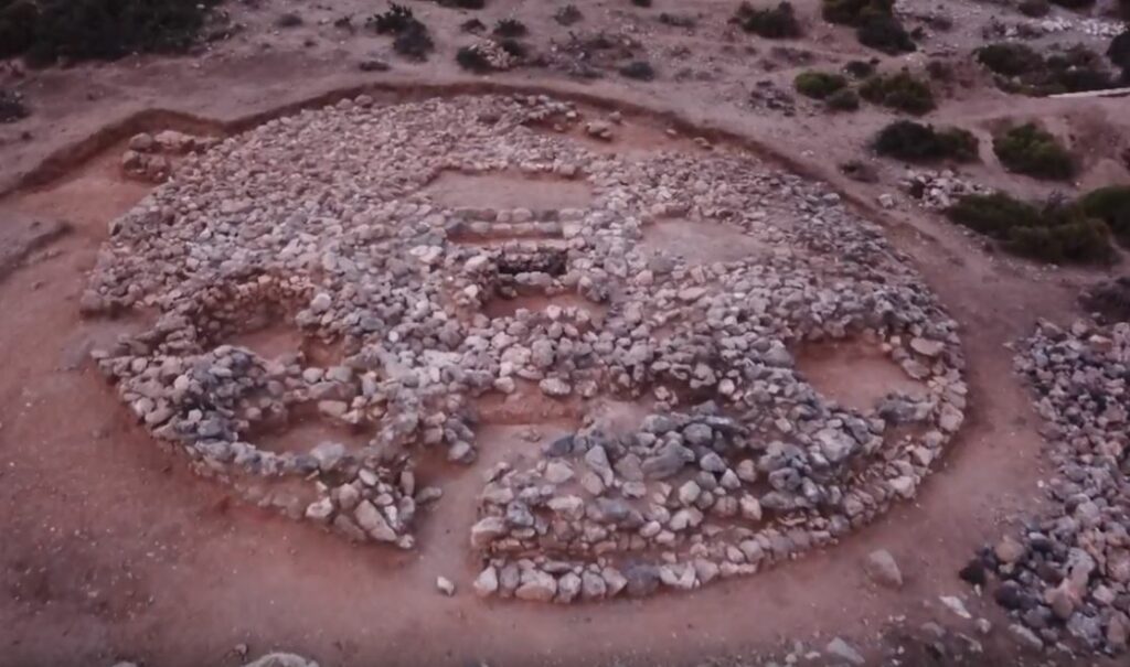 Κρήτη: Σπουδαίες αρχαιολογικές ανακαλύψεις στον Ανάβλοχο Βραχασίου (Photos-Videos)