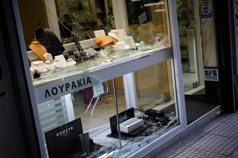 Συνελήφθη ο ιδιοκτήτης του κοσμηματοπωλείου στο κέντρο της Αθήνας για το θάνατο του φερόμενου ως επίδοξου ληστή