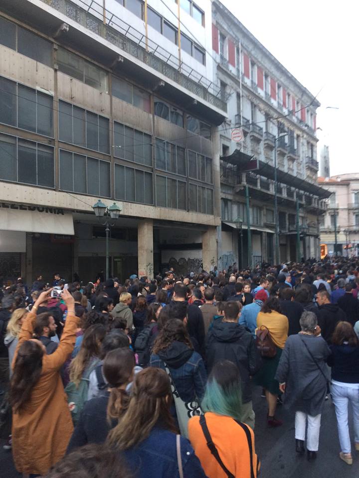 Ολοκληρώθηκε η πορεία στο κέντρο της Αθήνας για τον Ζακ Κωστόπουλο (Photos)