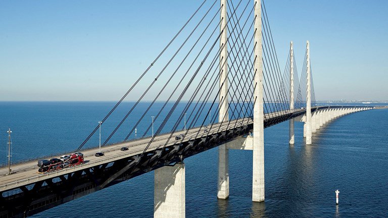 Συναγερμός στη Δανία: Έκλεισαν γέφυρες – Διακόπηκε η κυκλοφορία των πλοίων για τη Σουηδία και τη Γερμανία